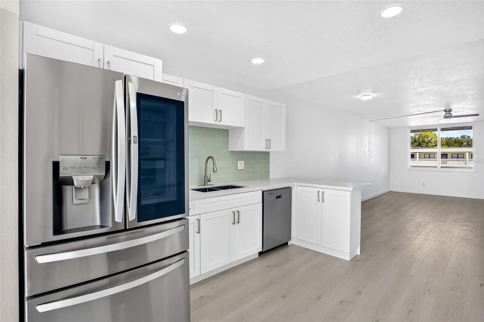 5095 BAY ST NE #310