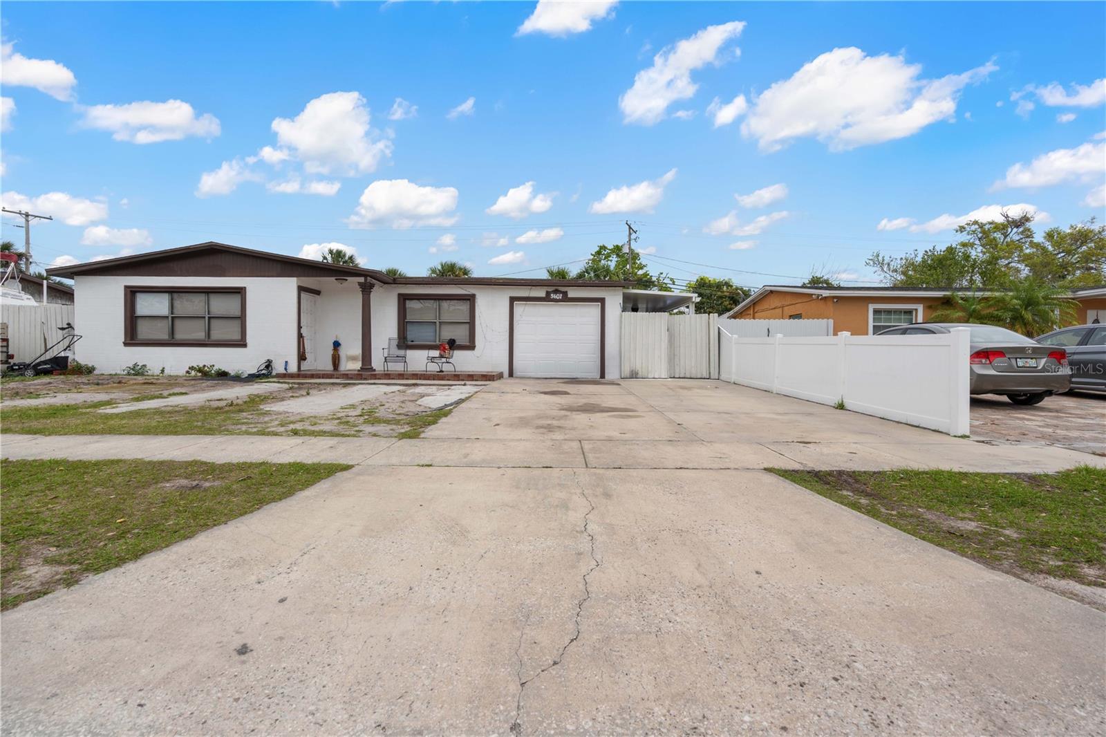 5607 LARIMER DR