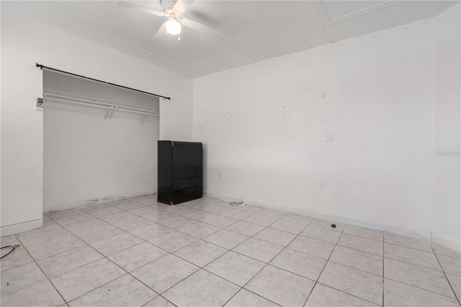 5607 LARIMER DR