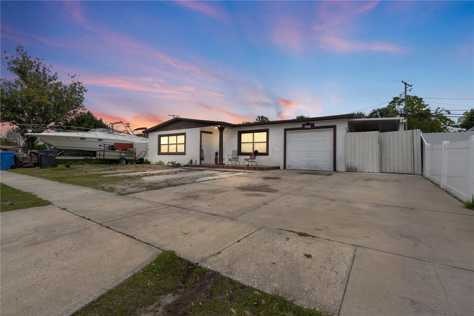 5607 LARIMER DR