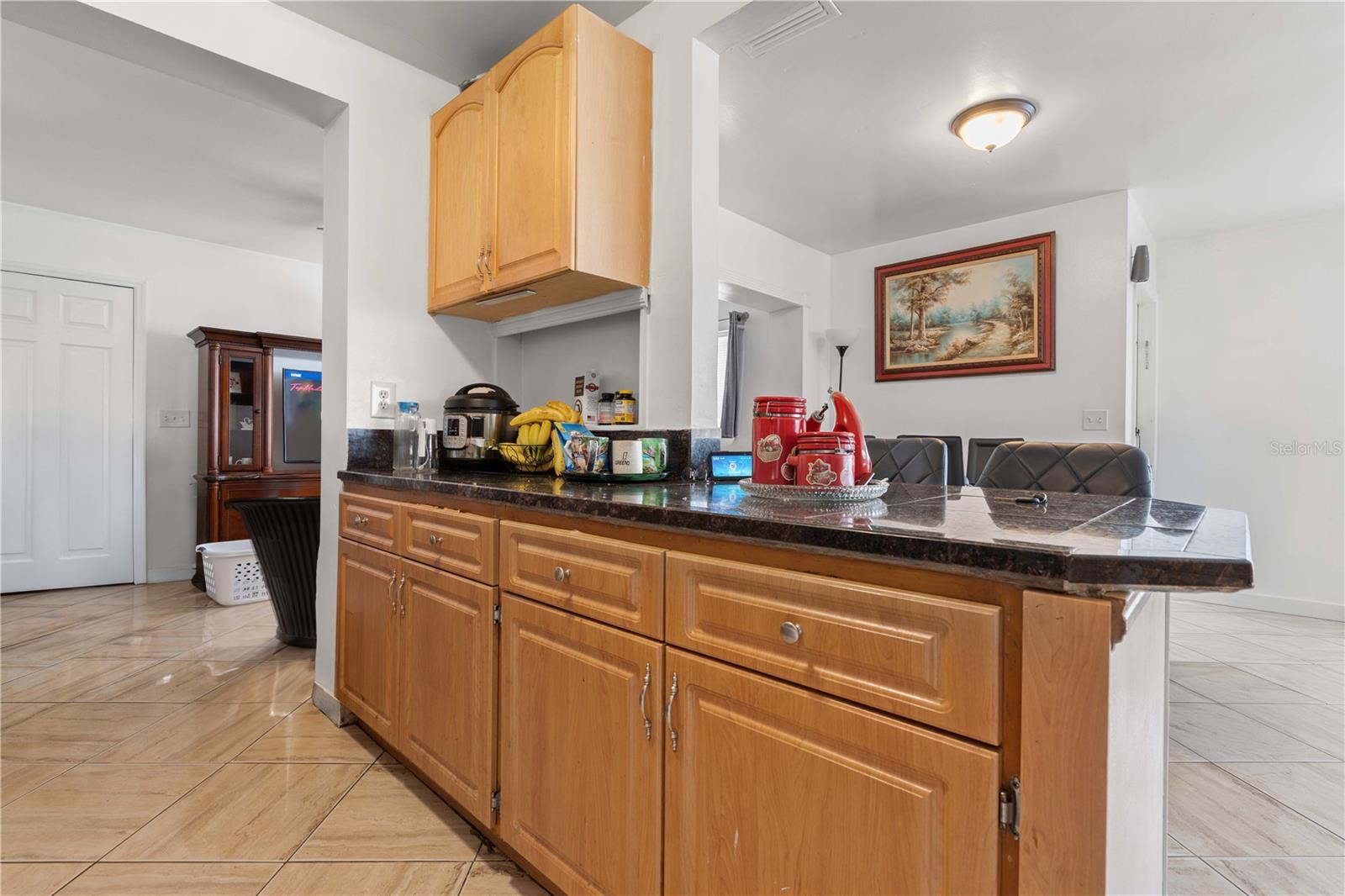 5607 LARIMER DR