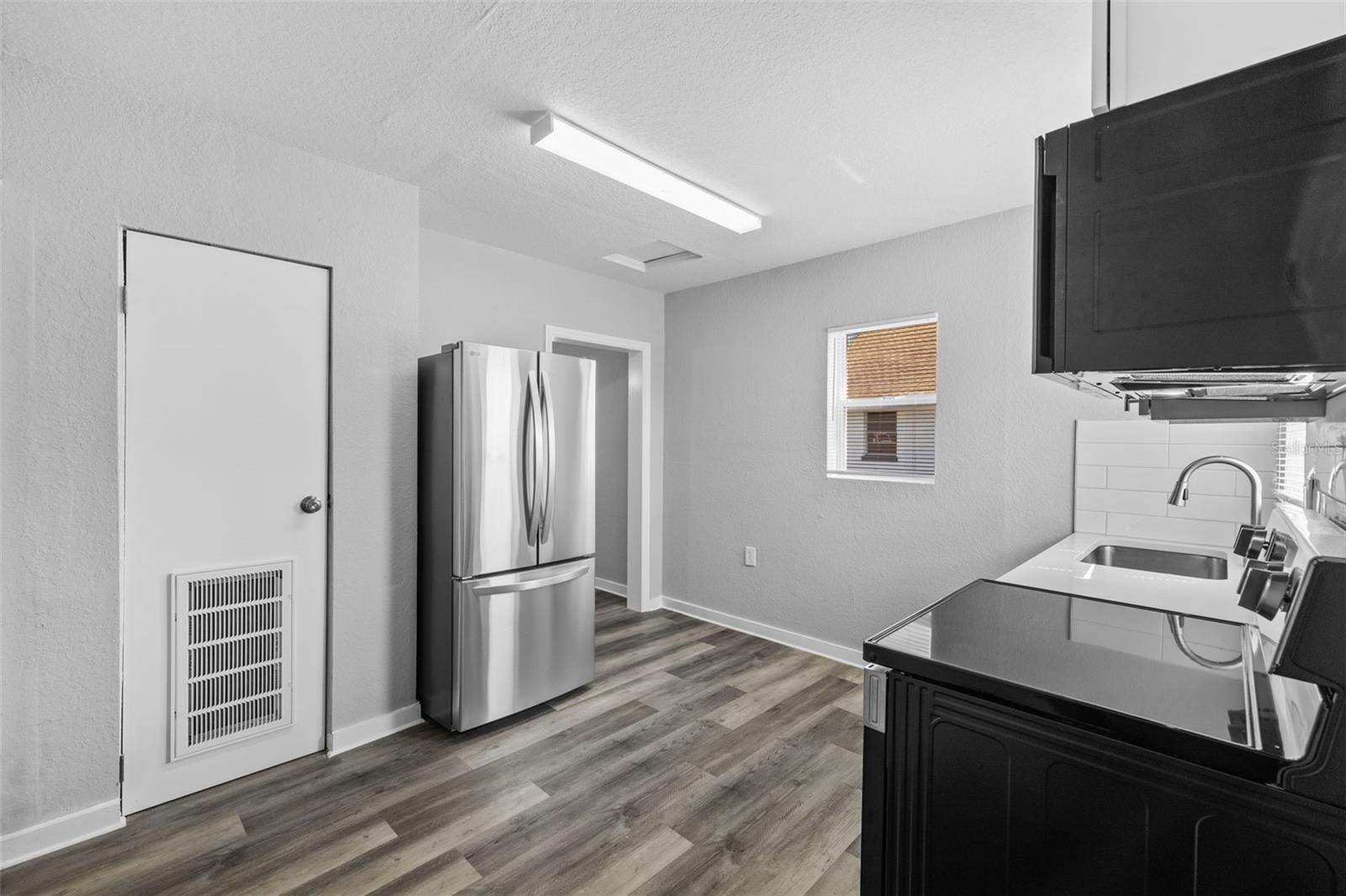 2244 LUCERNE PARK RD