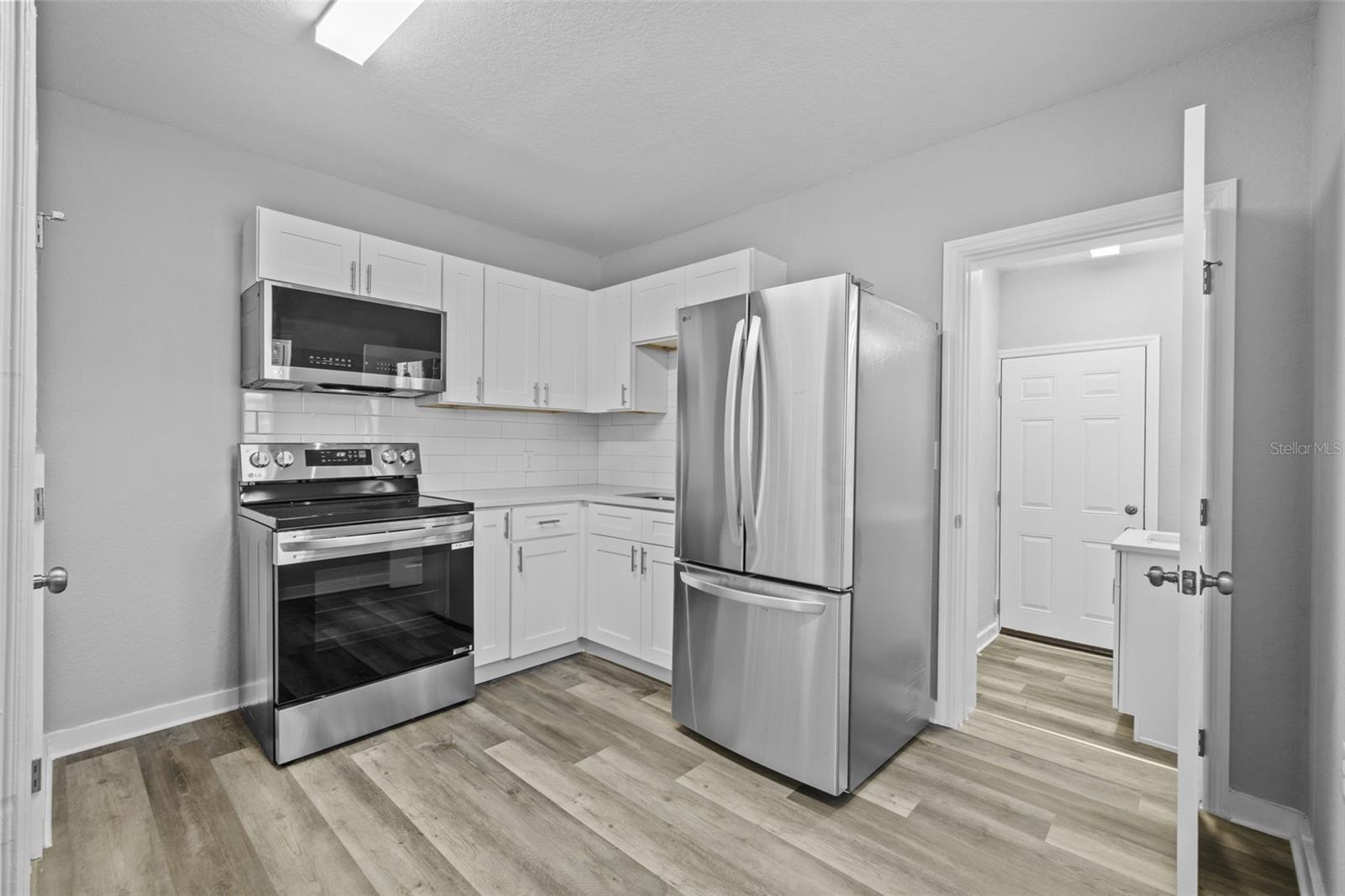 2244 LUCERNE PARK RD