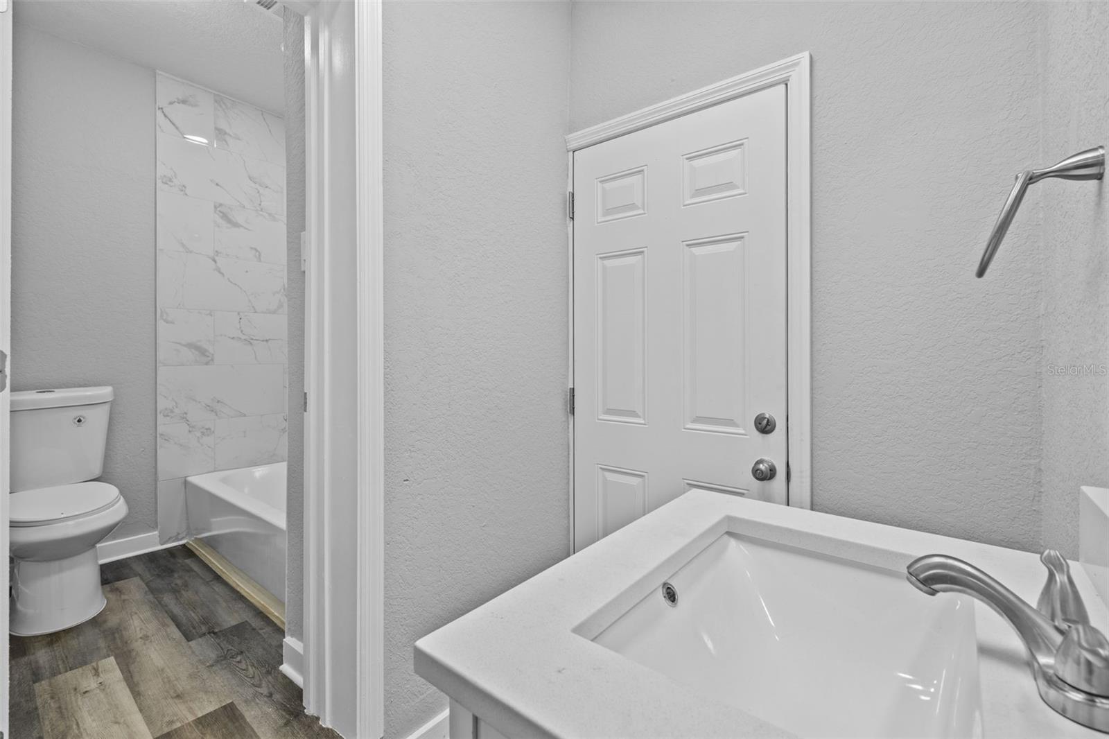 2244 LUCERNE PARK RD