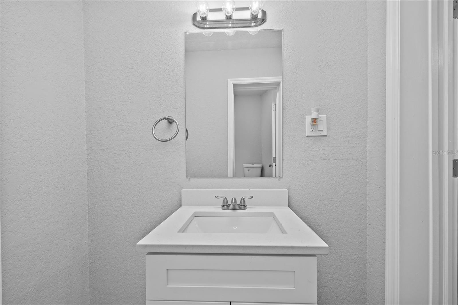 2244 LUCERNE PARK RD