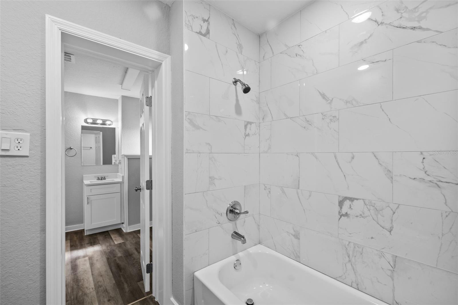 2244 LUCERNE PARK RD