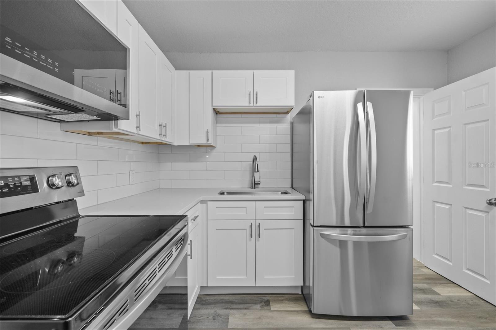 2244 LUCERNE PARK RD