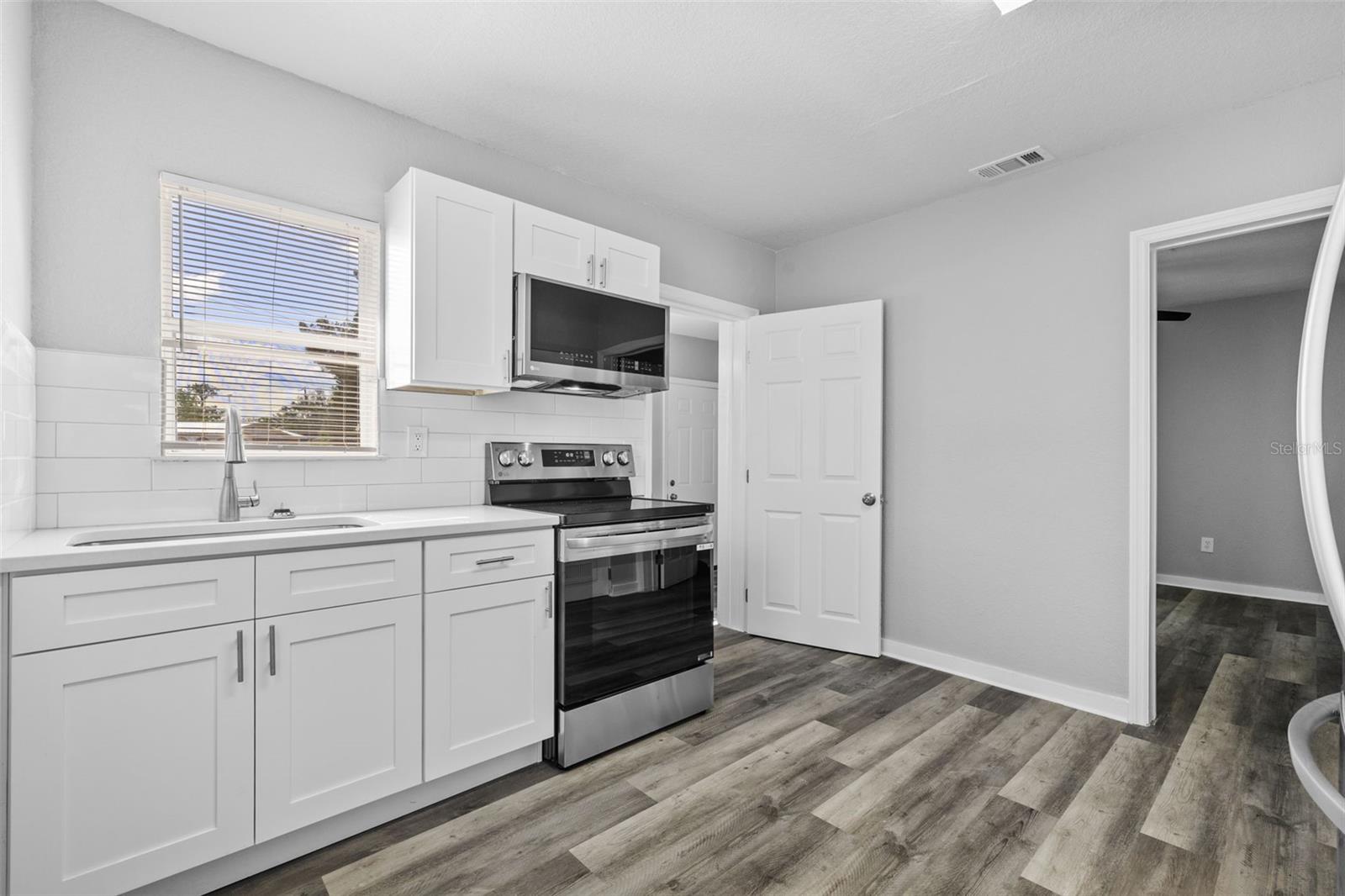 2244 LUCERNE PARK RD