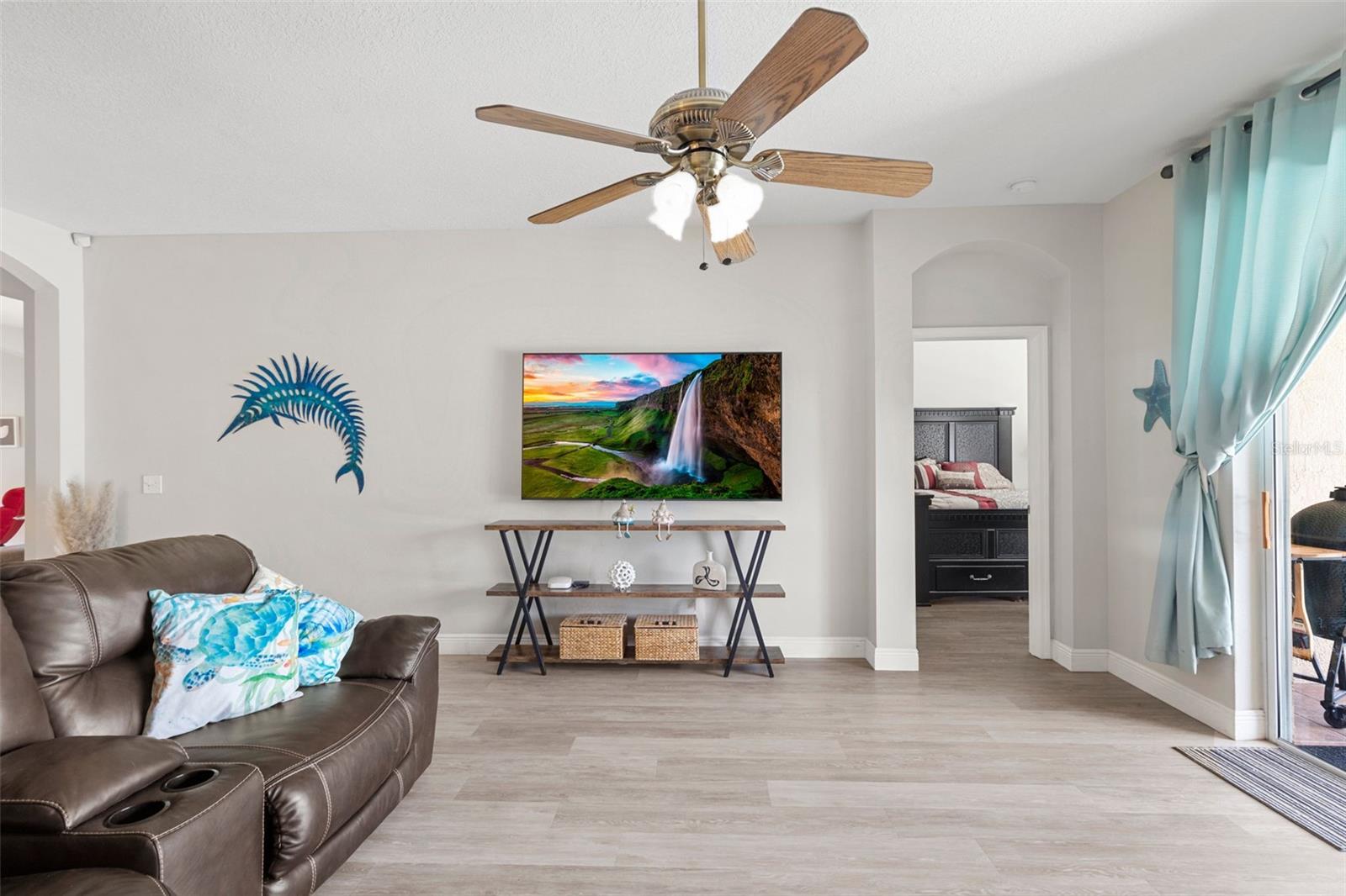 9505 LAUREL LEDGE DR