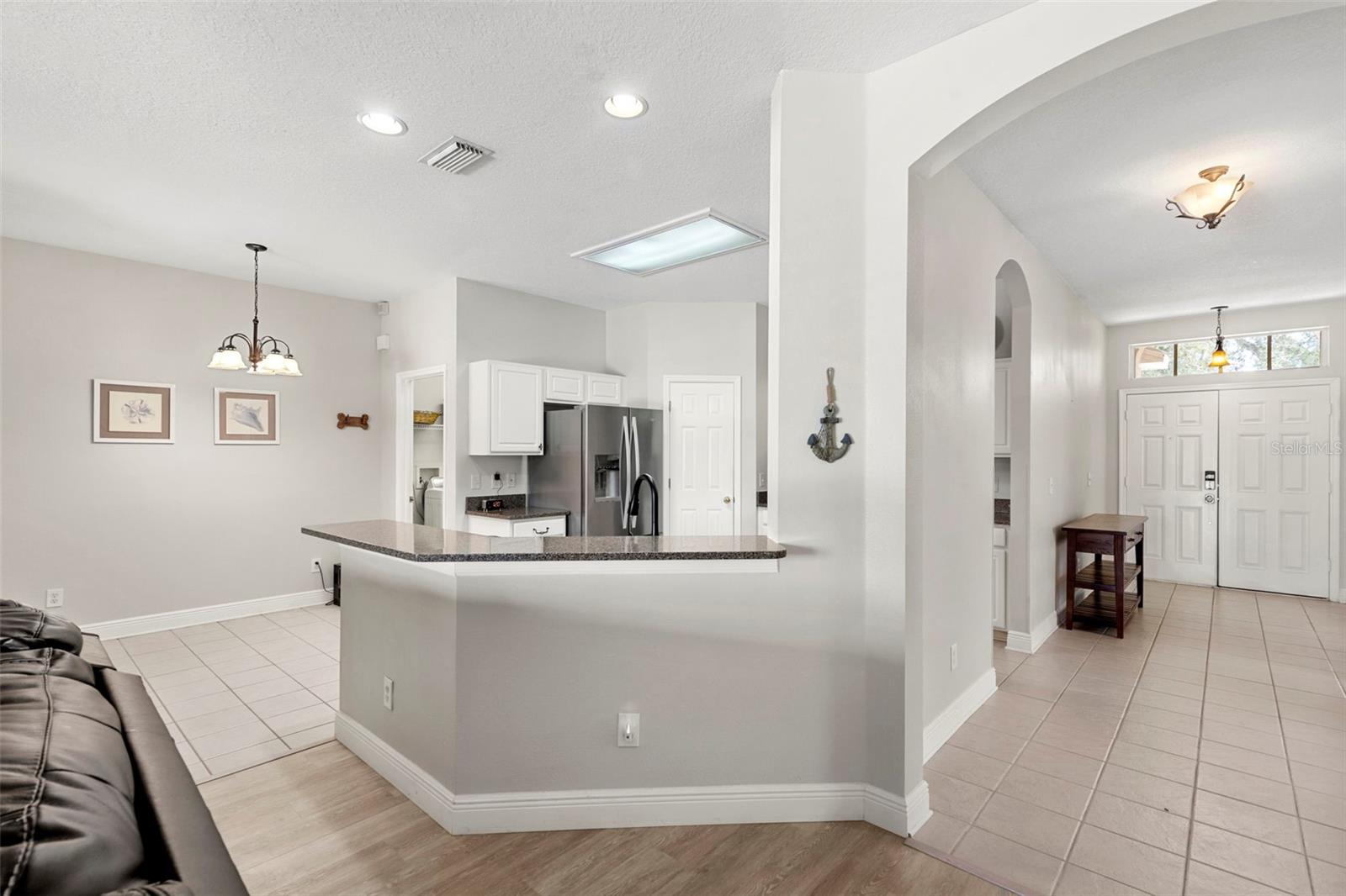 9505 LAUREL LEDGE DR