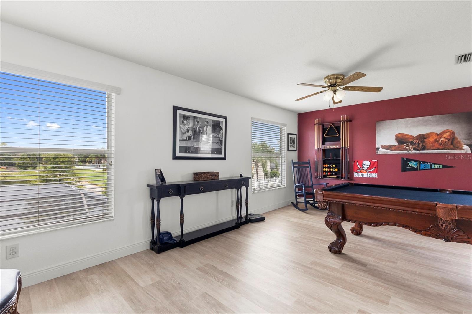 9505 LAUREL LEDGE DR