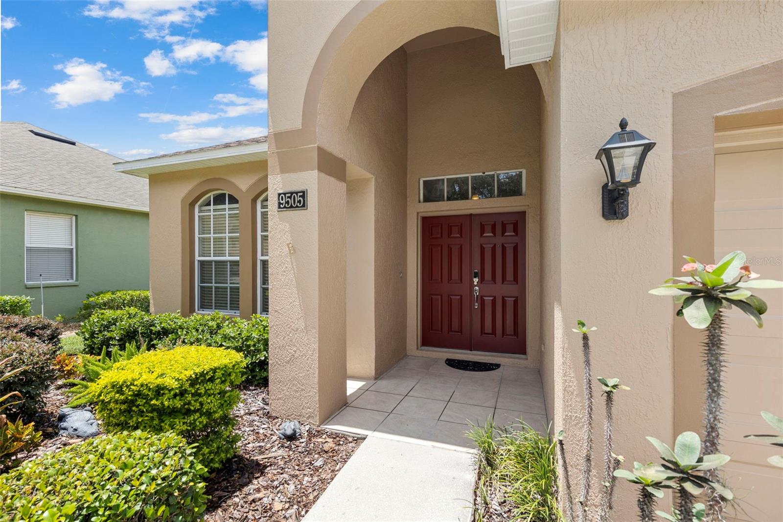 9505 LAUREL LEDGE DR