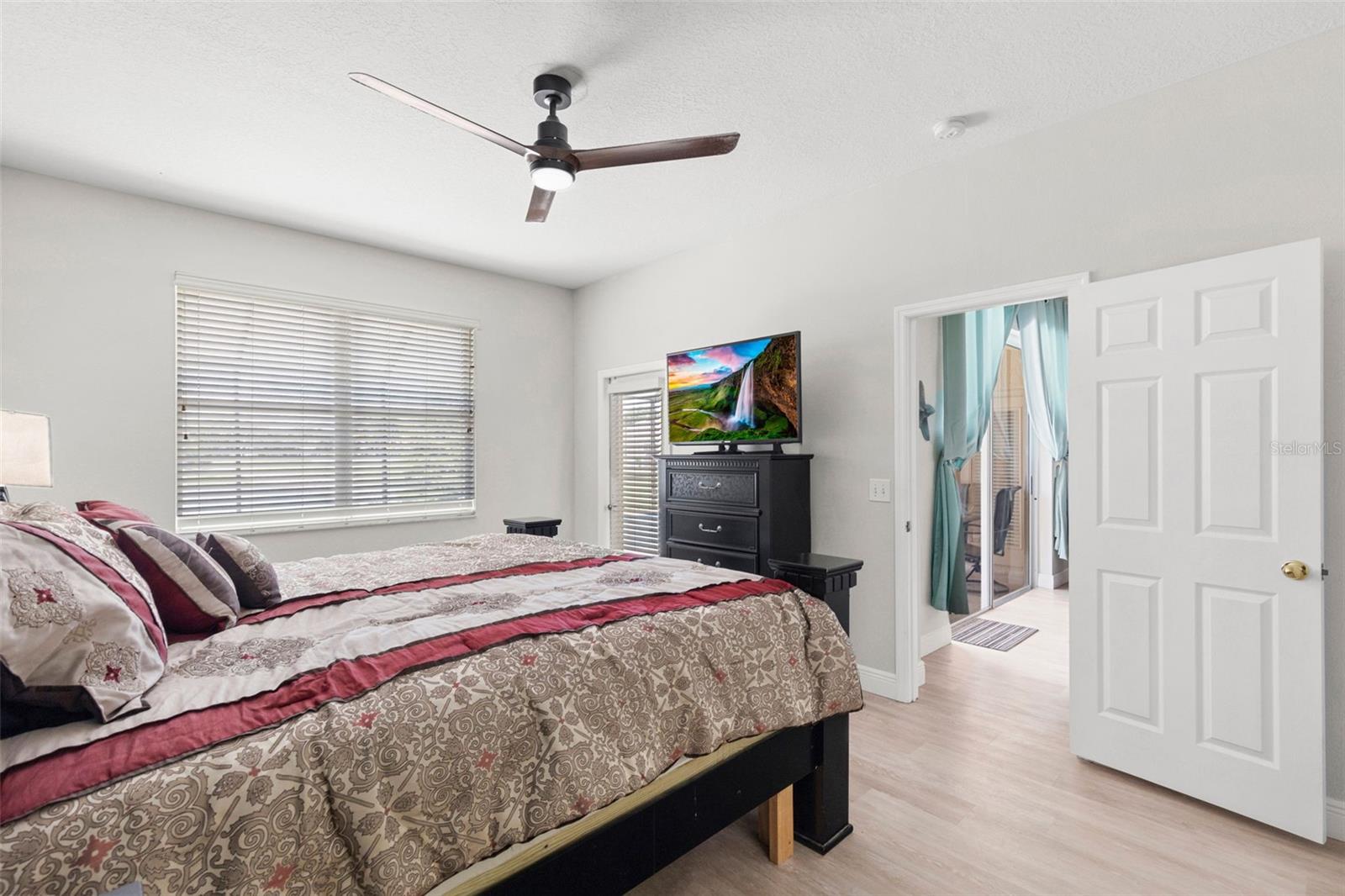 9505 LAUREL LEDGE DR