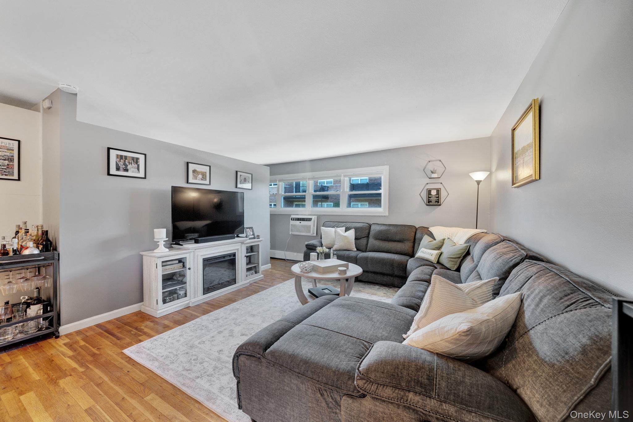 14 Ivy Street Unit: 1A