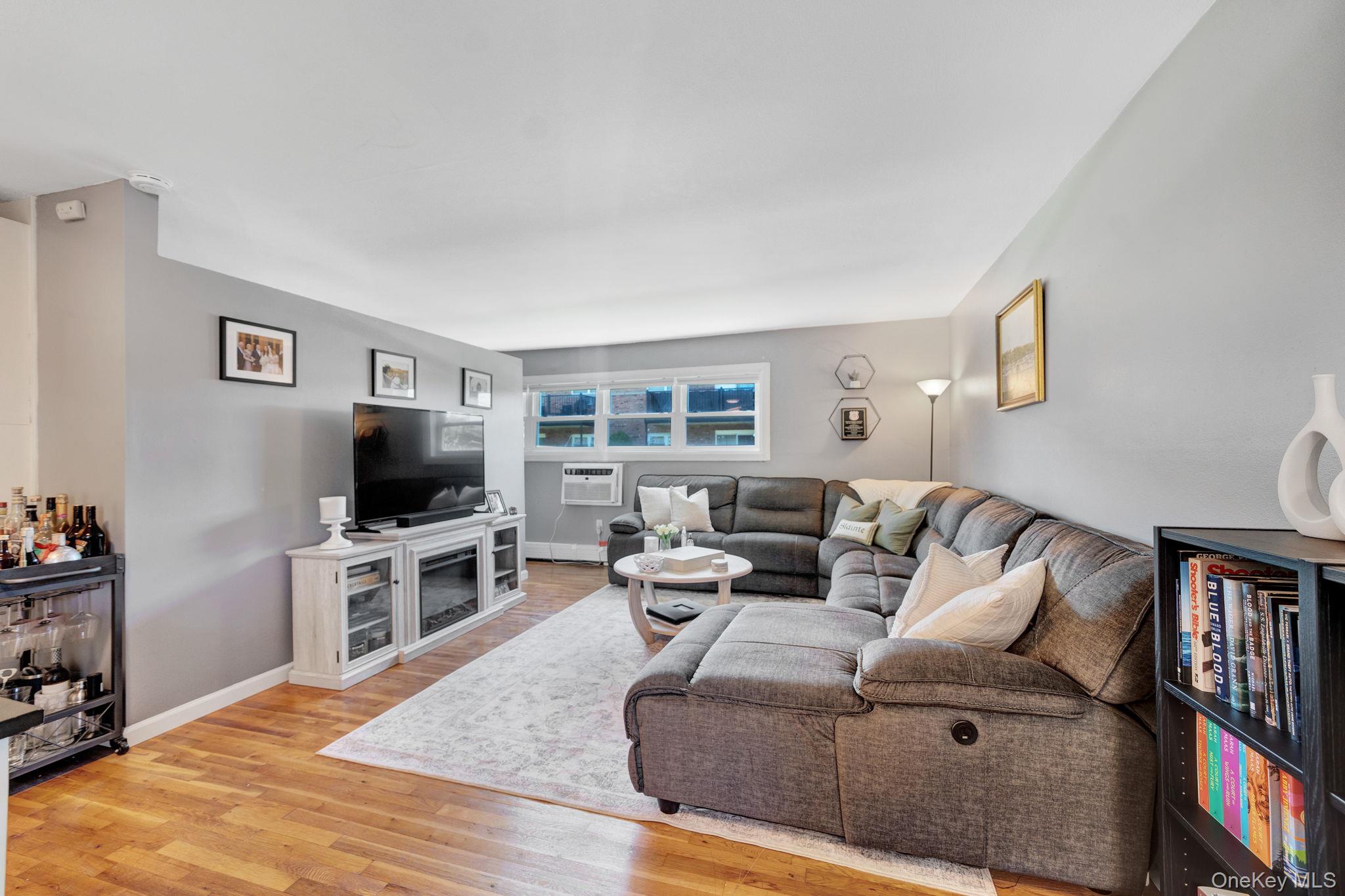14 Ivy Street Unit: 1A