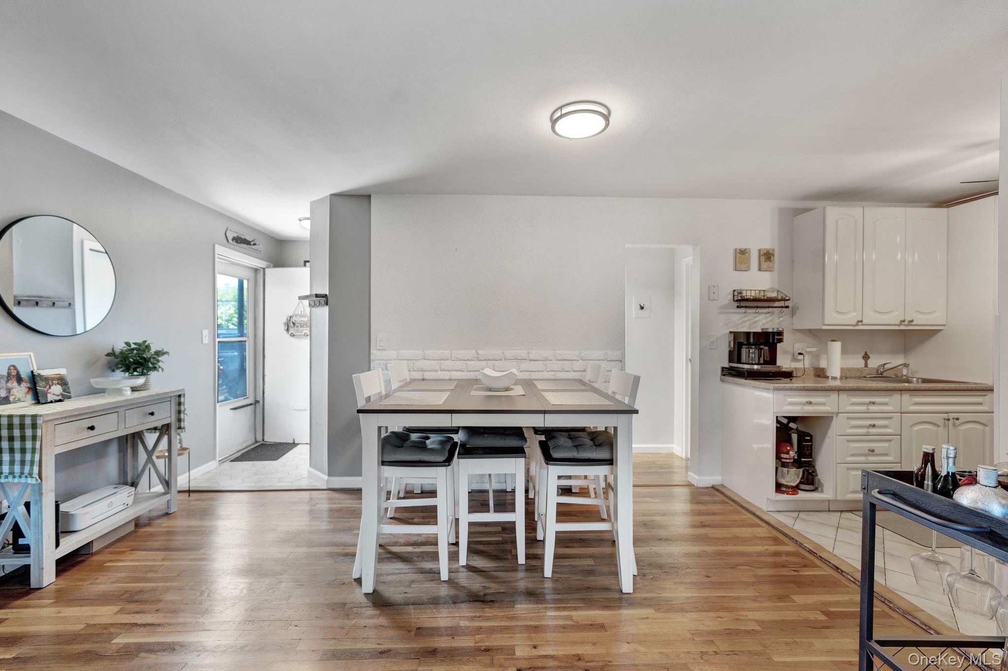 14 Ivy Street Unit: 1A