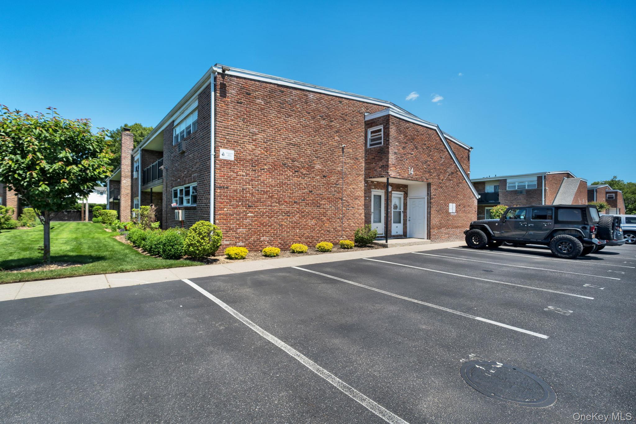 14 Ivy Street Unit: 1A