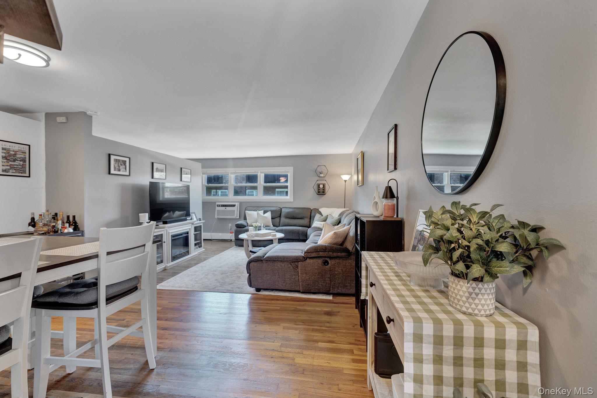 14 Ivy Street Unit: 1A