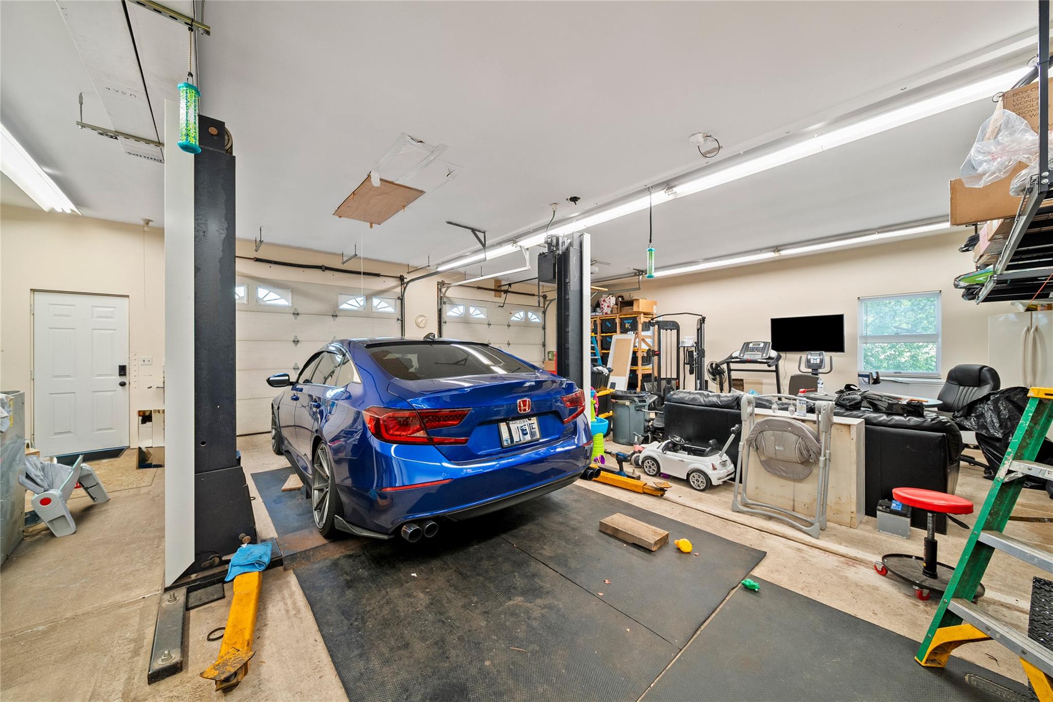 900 Bay Shore Avenue