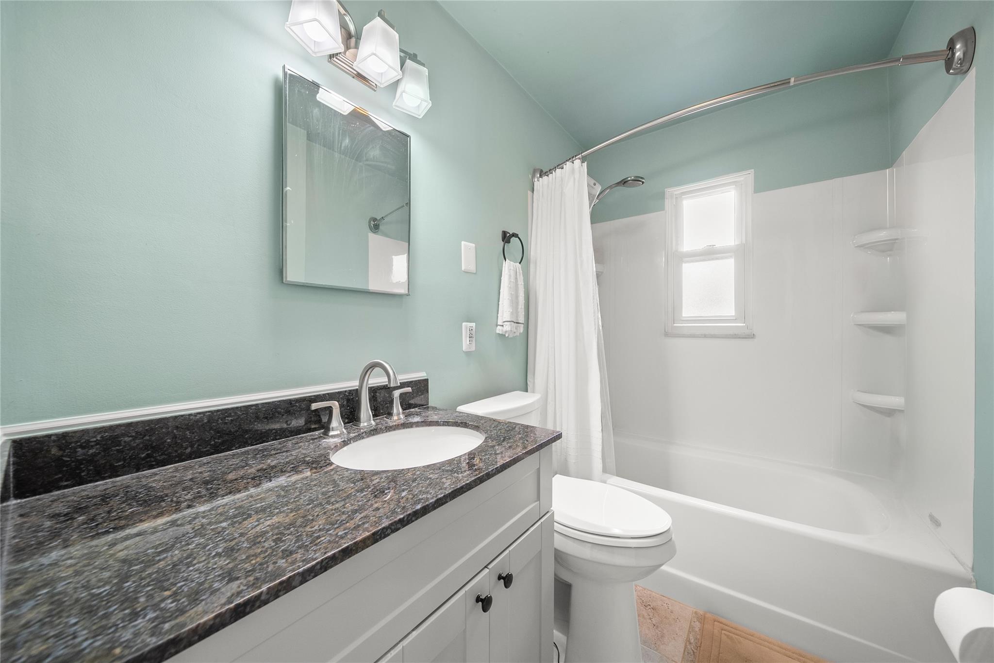 900 Bay Shore Avenue