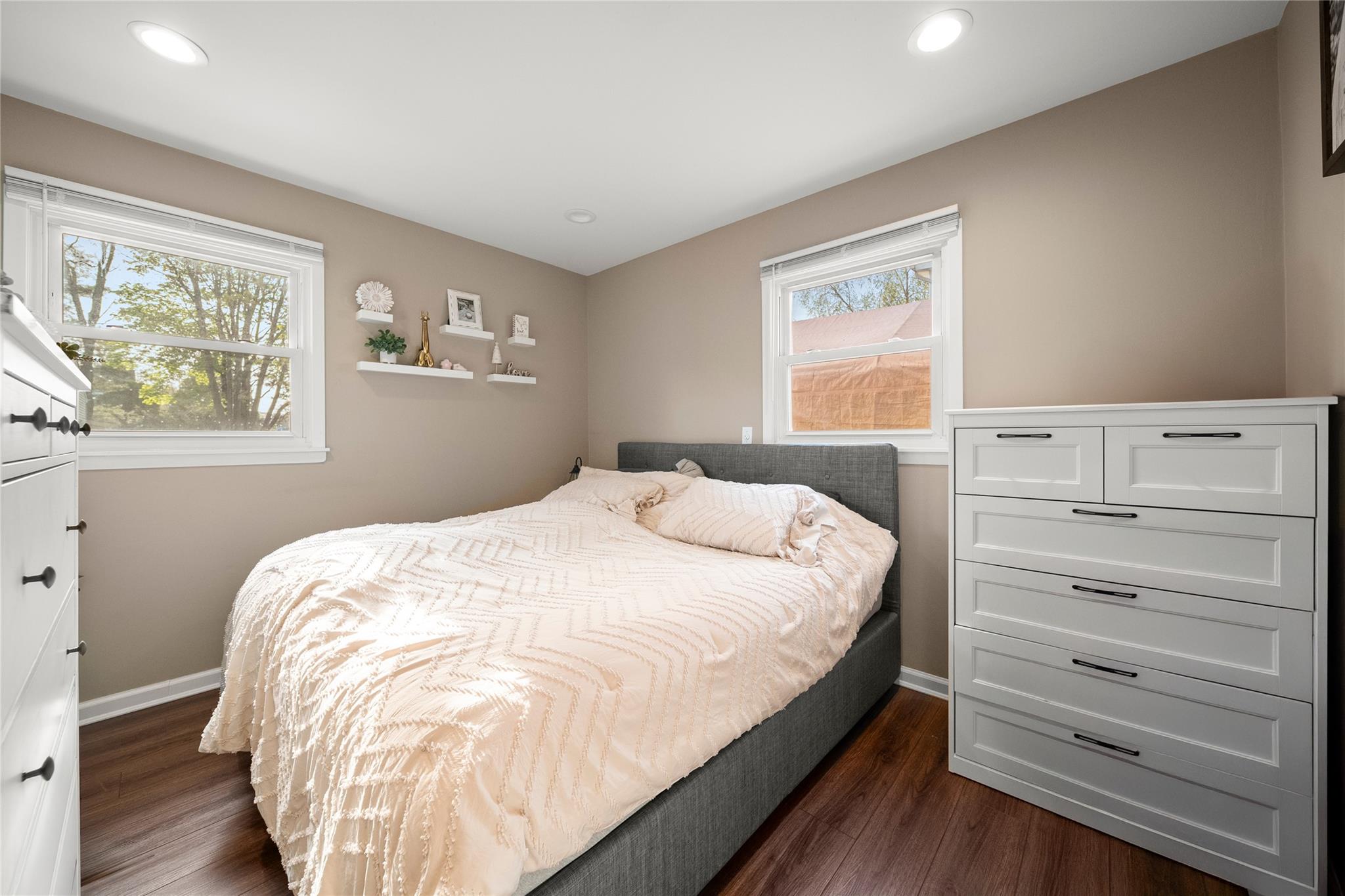 900 Bay Shore Avenue