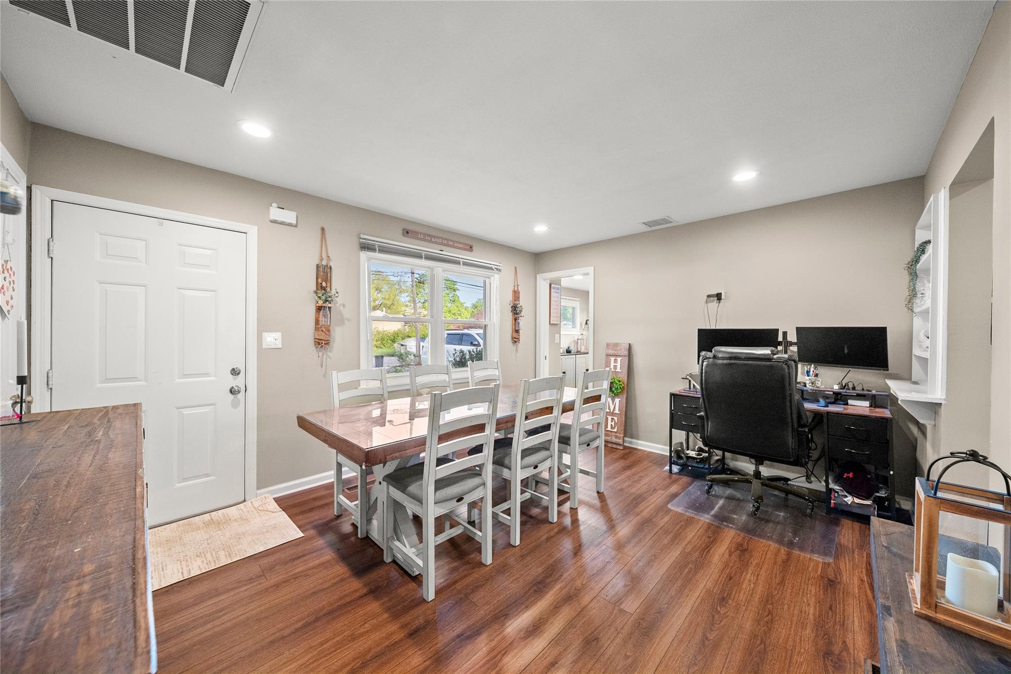 900 Bay Shore Avenue