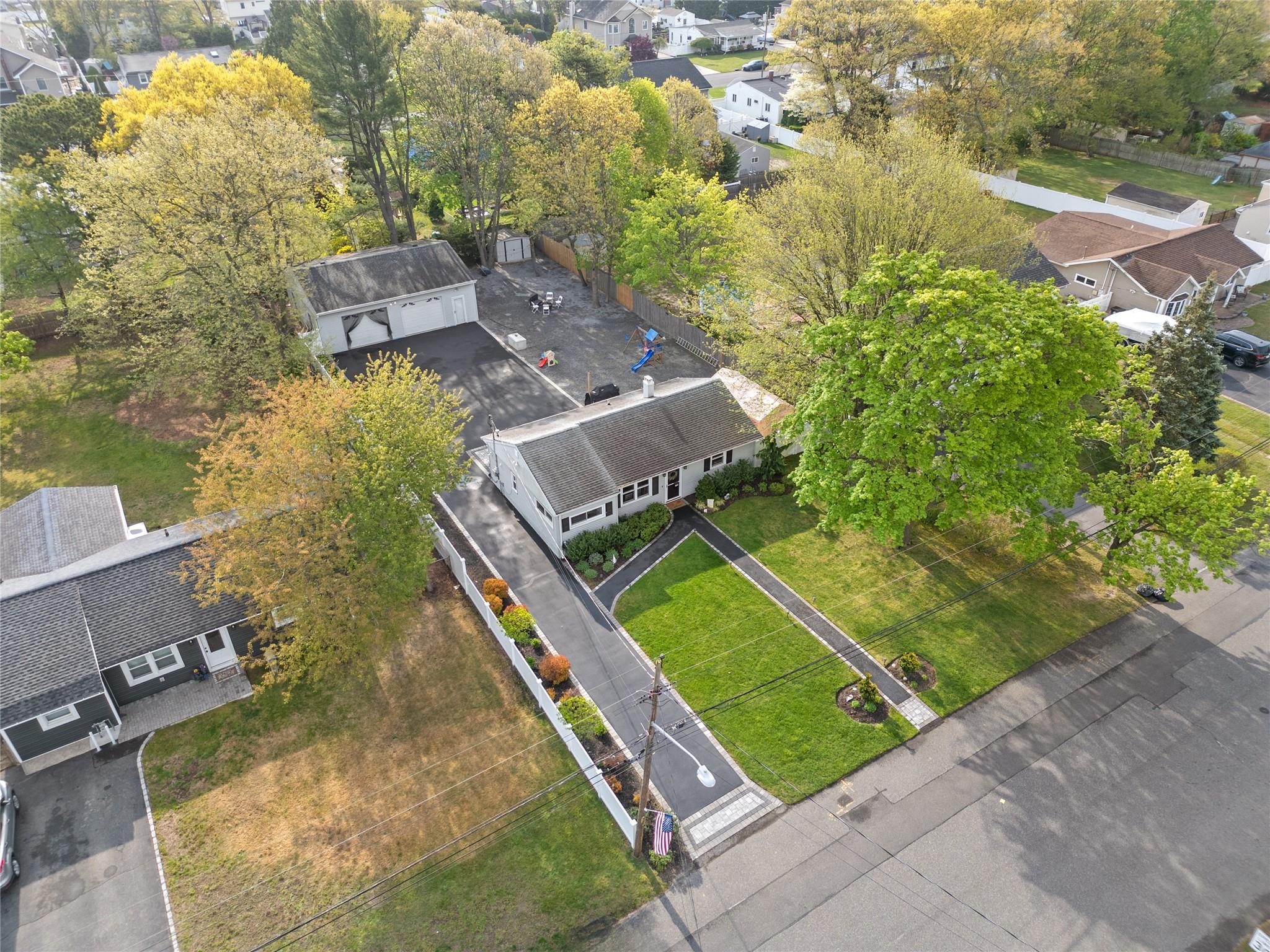 900 Bay Shore Avenue