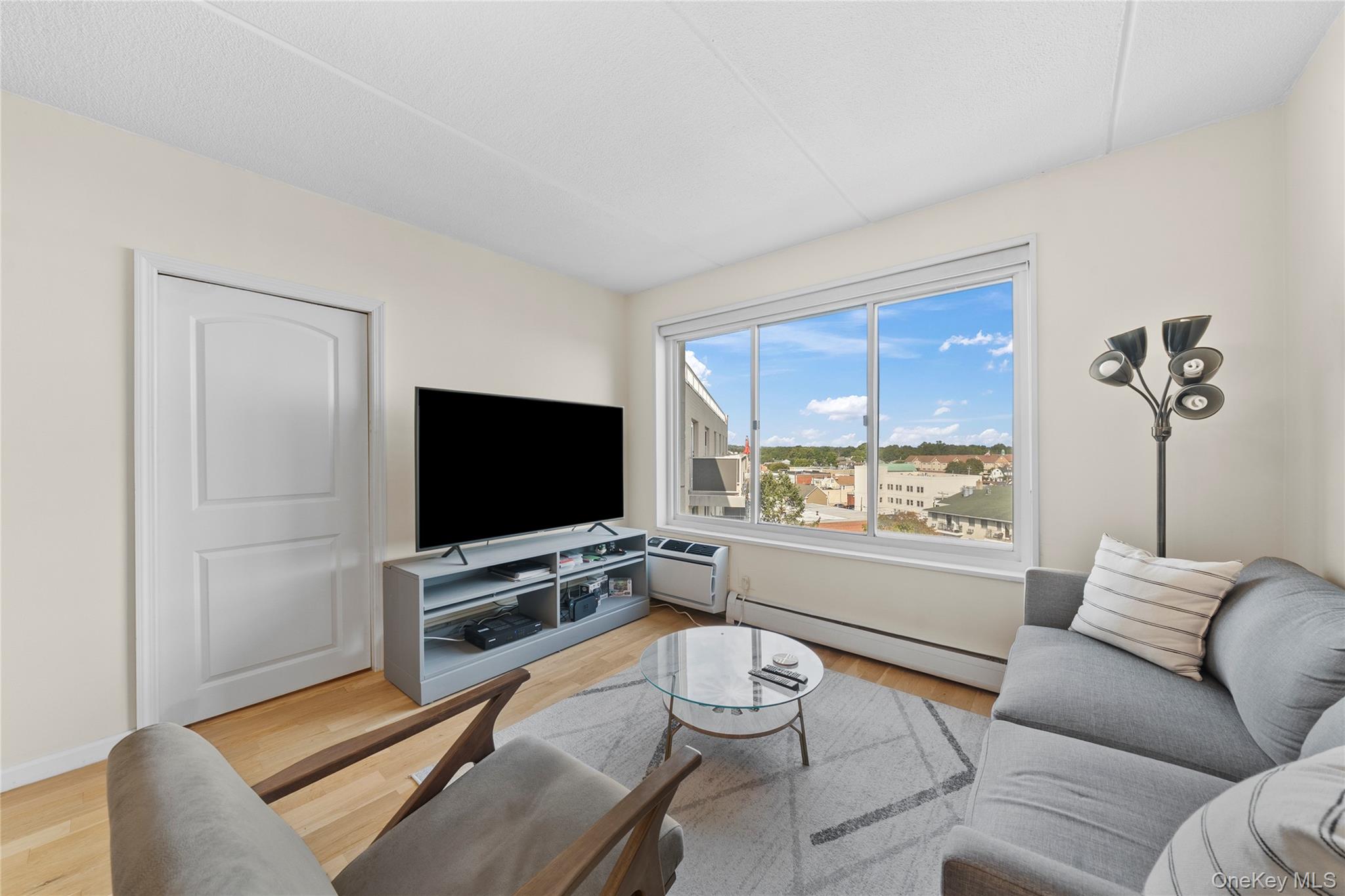 135 Post Avenue Unit: 6O