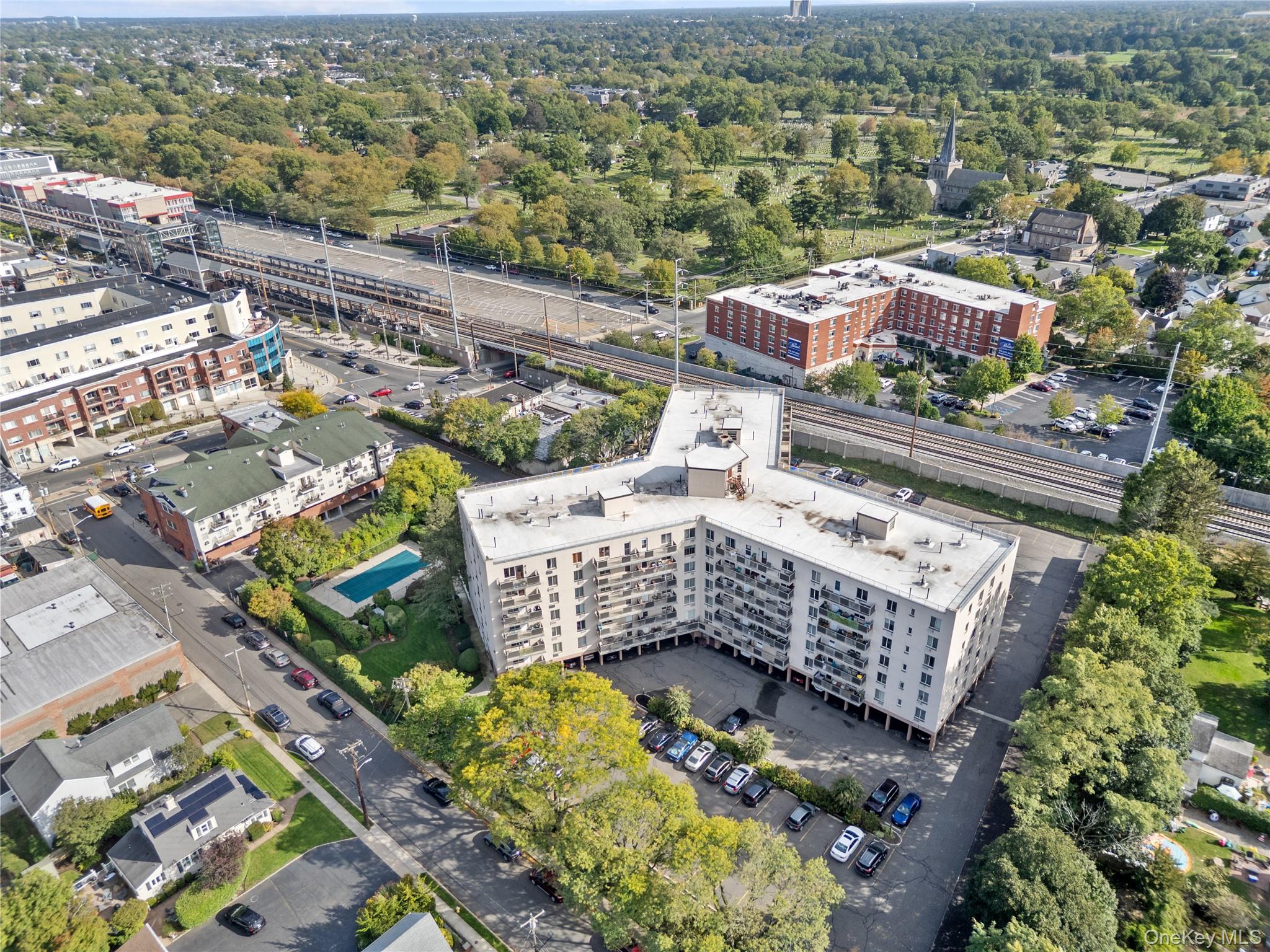 135 Post Avenue Unit: 6O