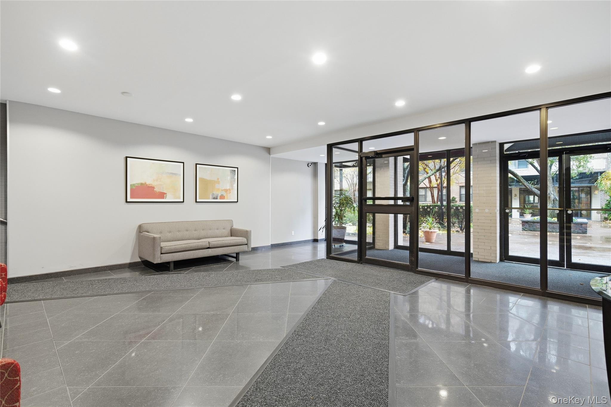 5 Birchwood Court Unit: 3N