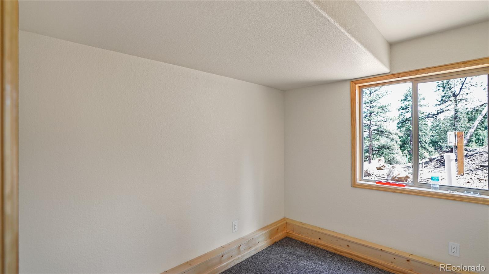 325 Bob Cat Trail