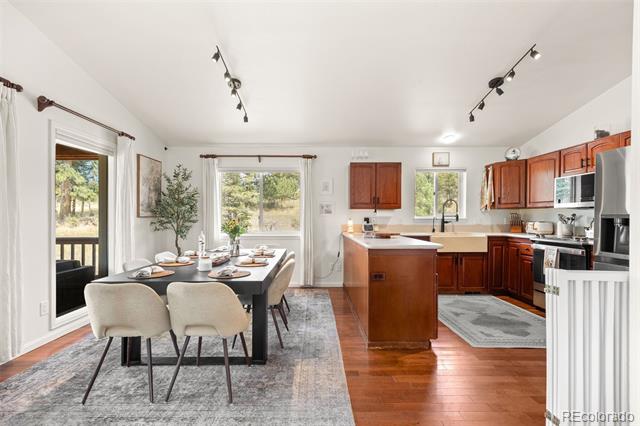 924 Bluebird Drive