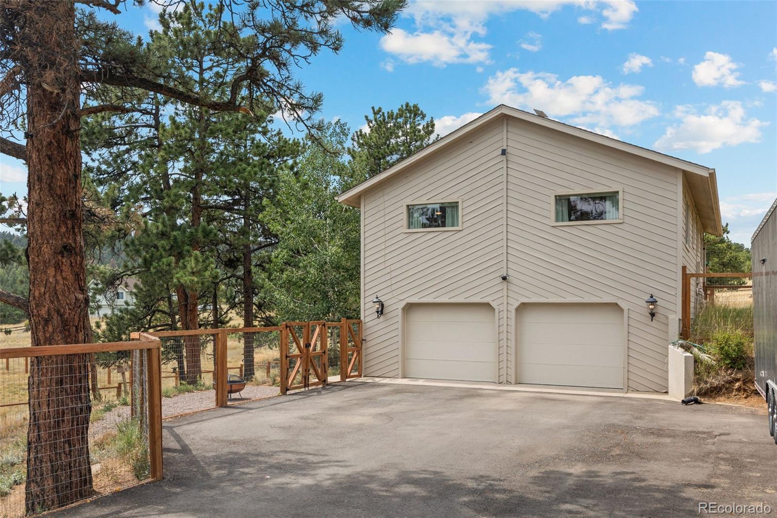 924 Bluebird Drive