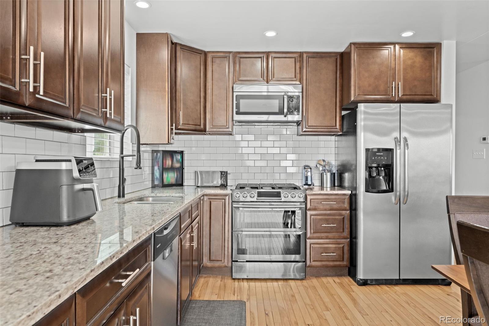 125 Sun Way