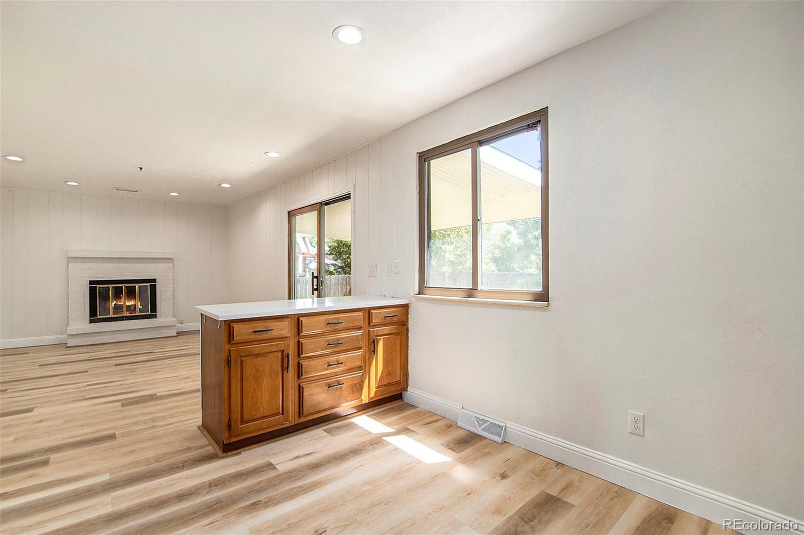 7446 S Elm Court