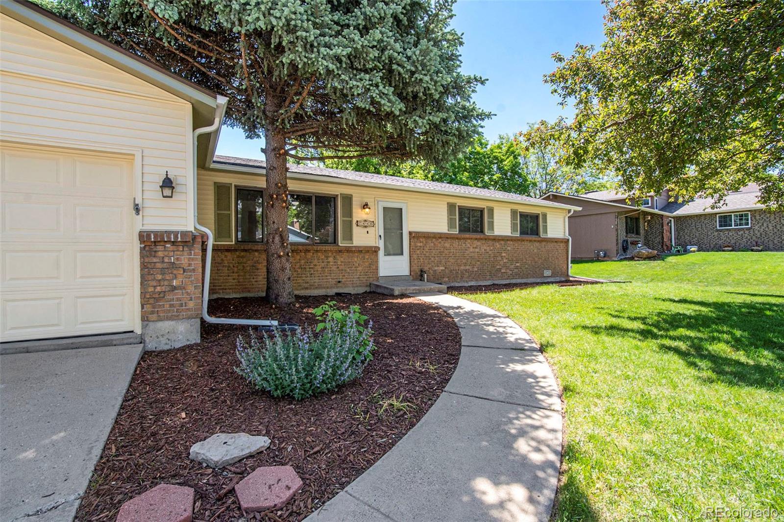 7446 S Elm Court