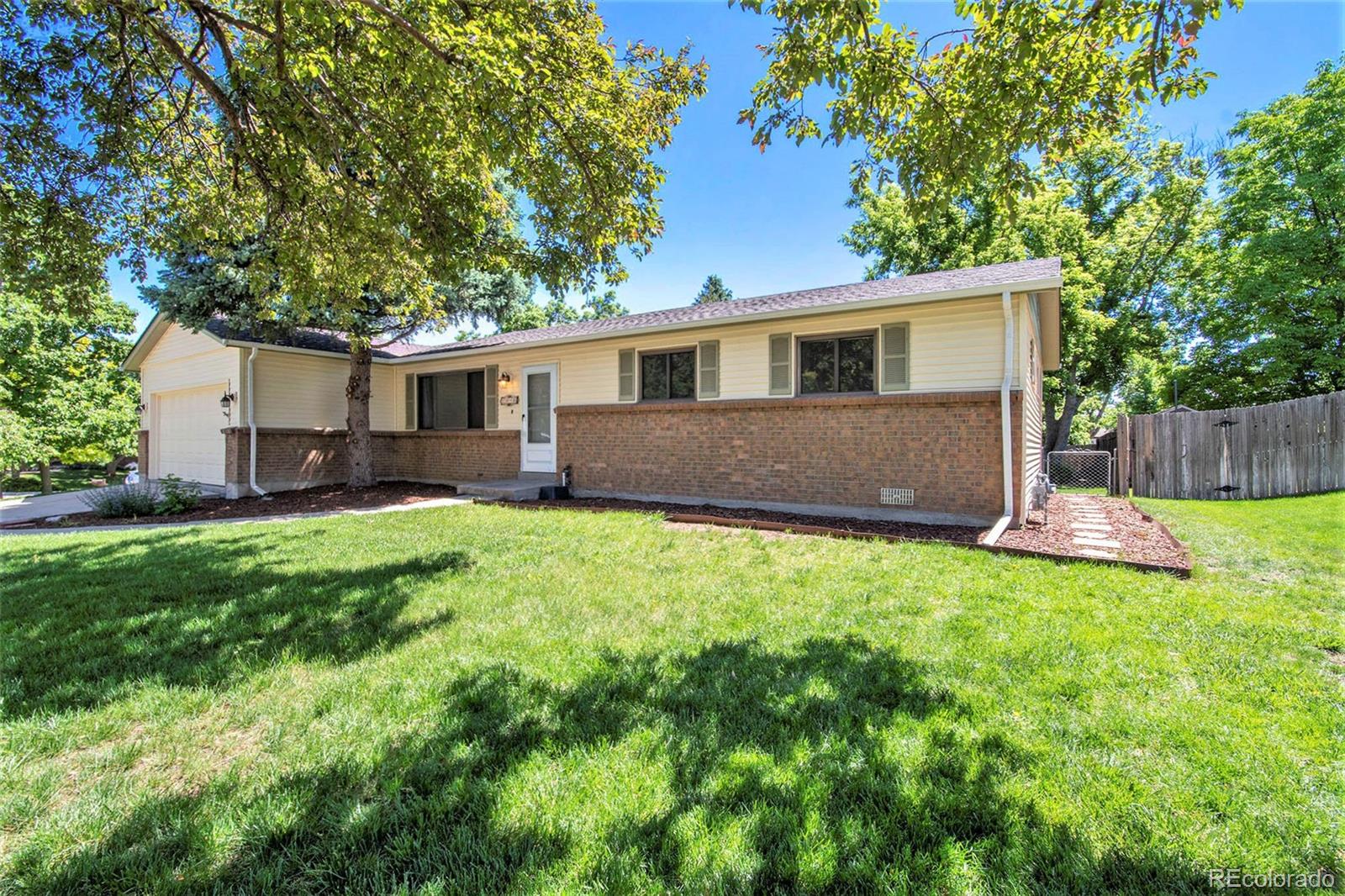 7446 S Elm Court
