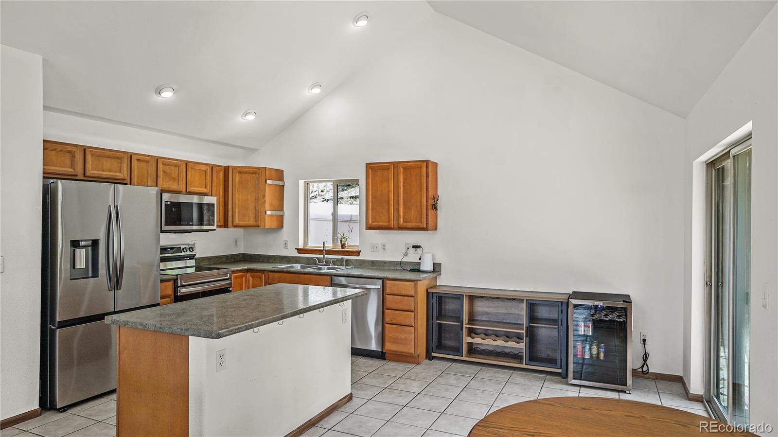 368 Lakeview Road
