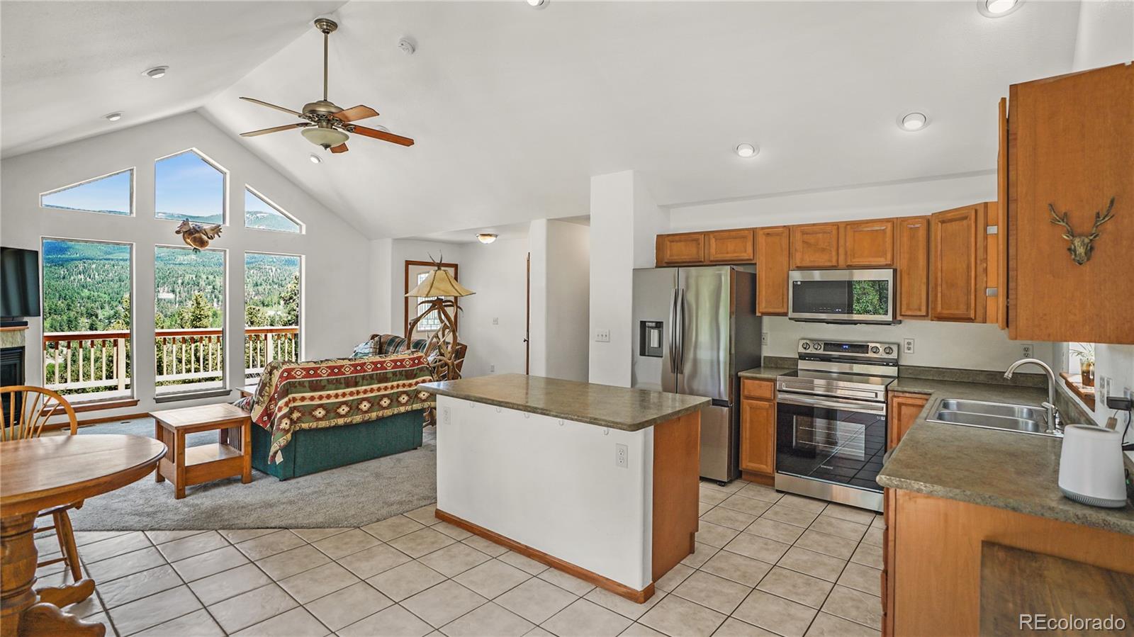 368 Lakeview Road