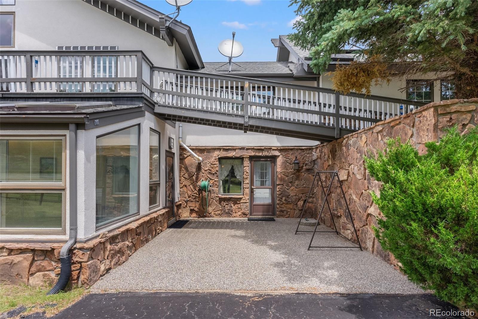 1680 Crow Valley Road