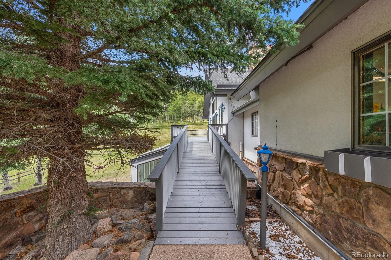 1680 Crow Valley Road