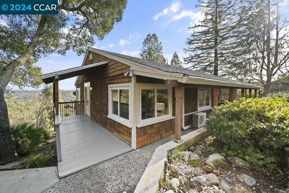 70 El Gavilan Rd