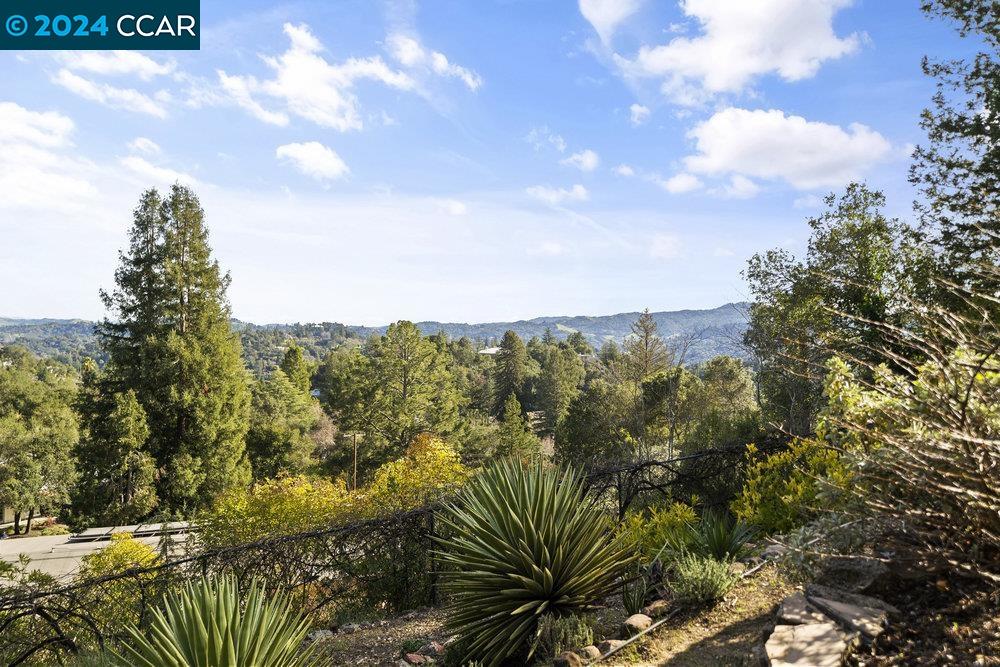 70 El Gavilan Rd
