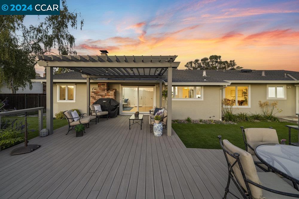 78 Shuey Dr