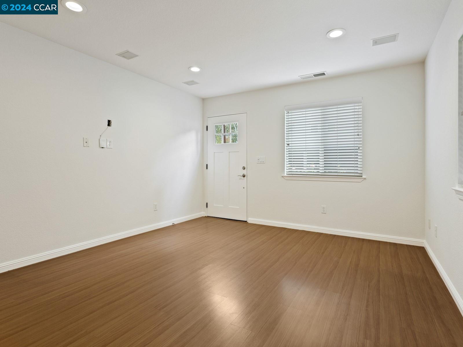 3592 Walnut Street
