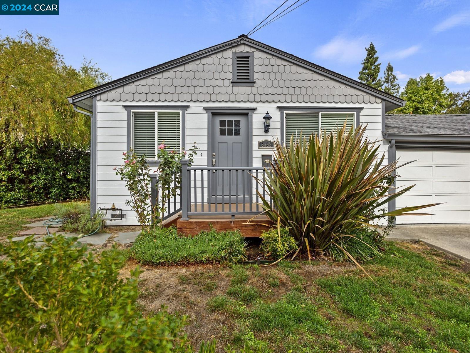 3592 Walnut Street