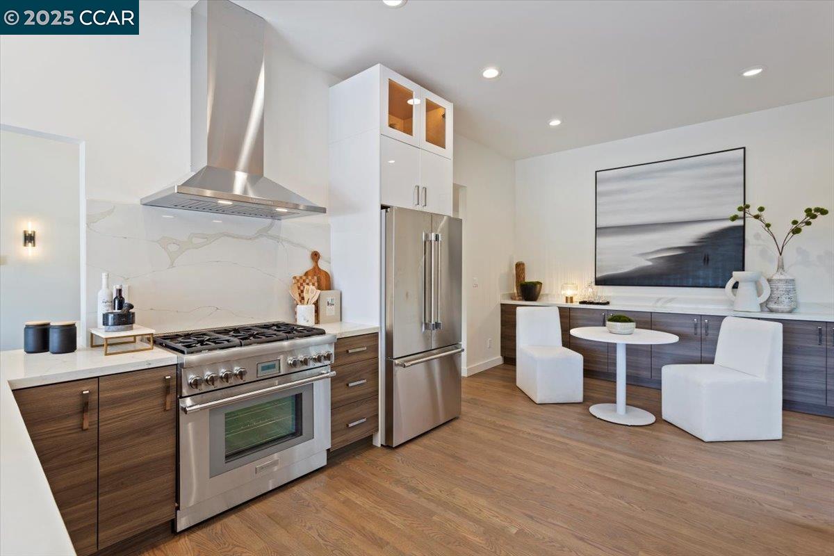 316 Village View Ct