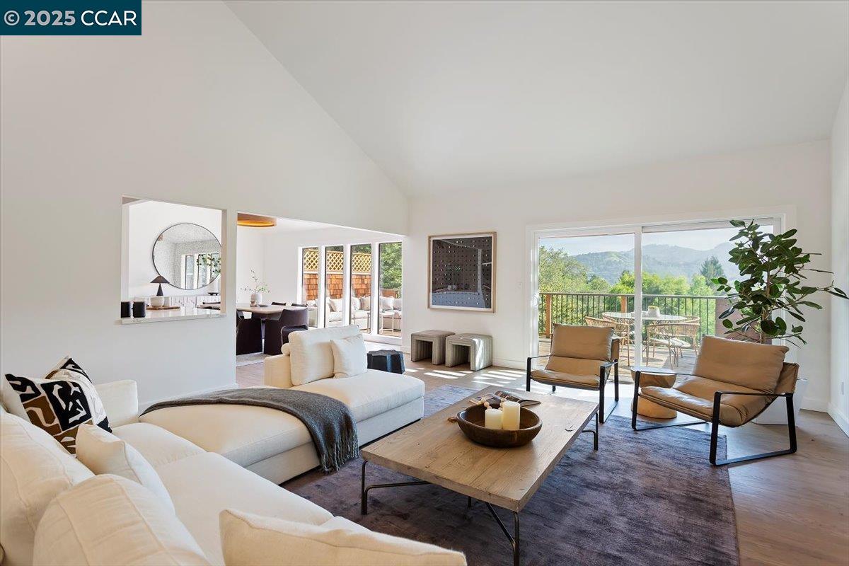 316 Village View Ct