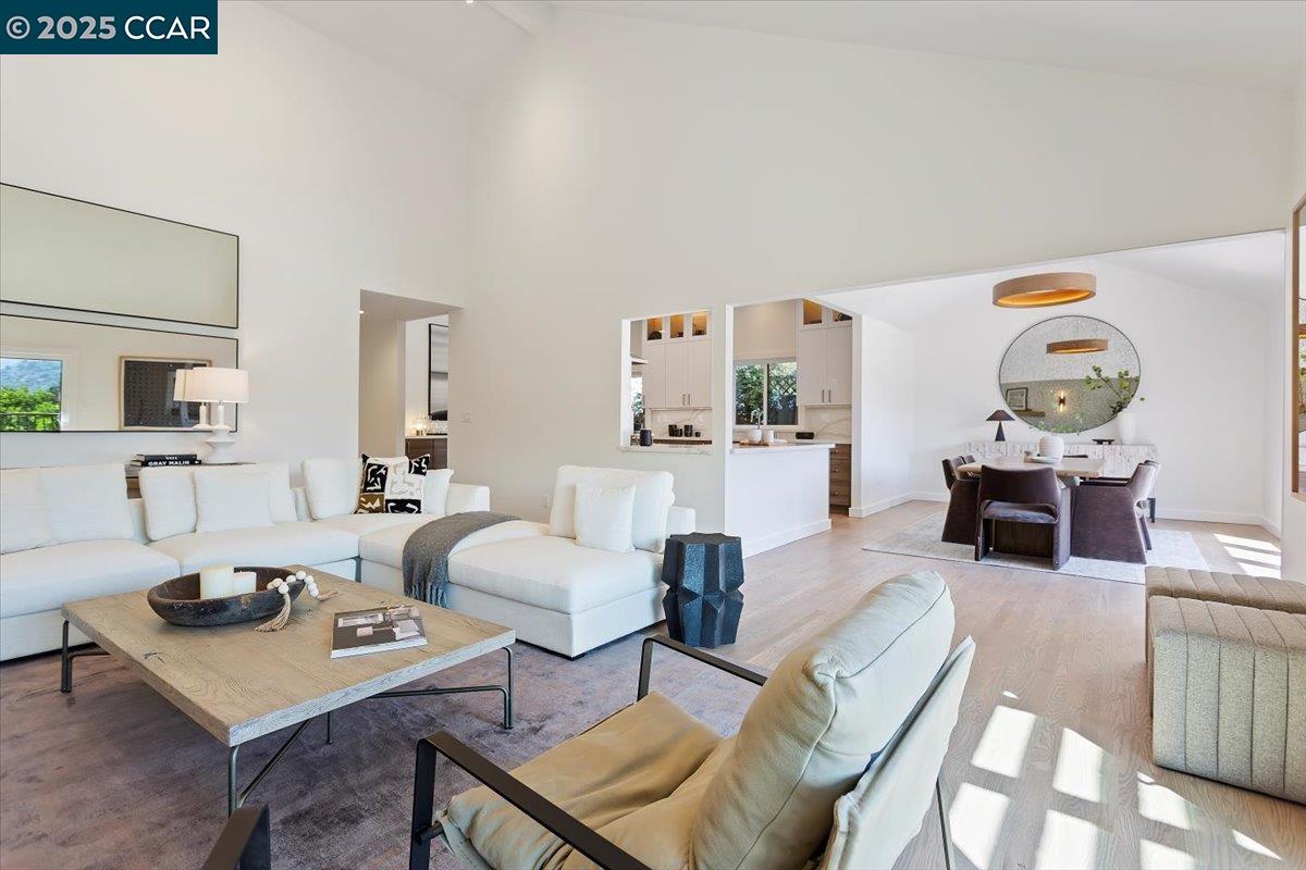 316 Village View Ct