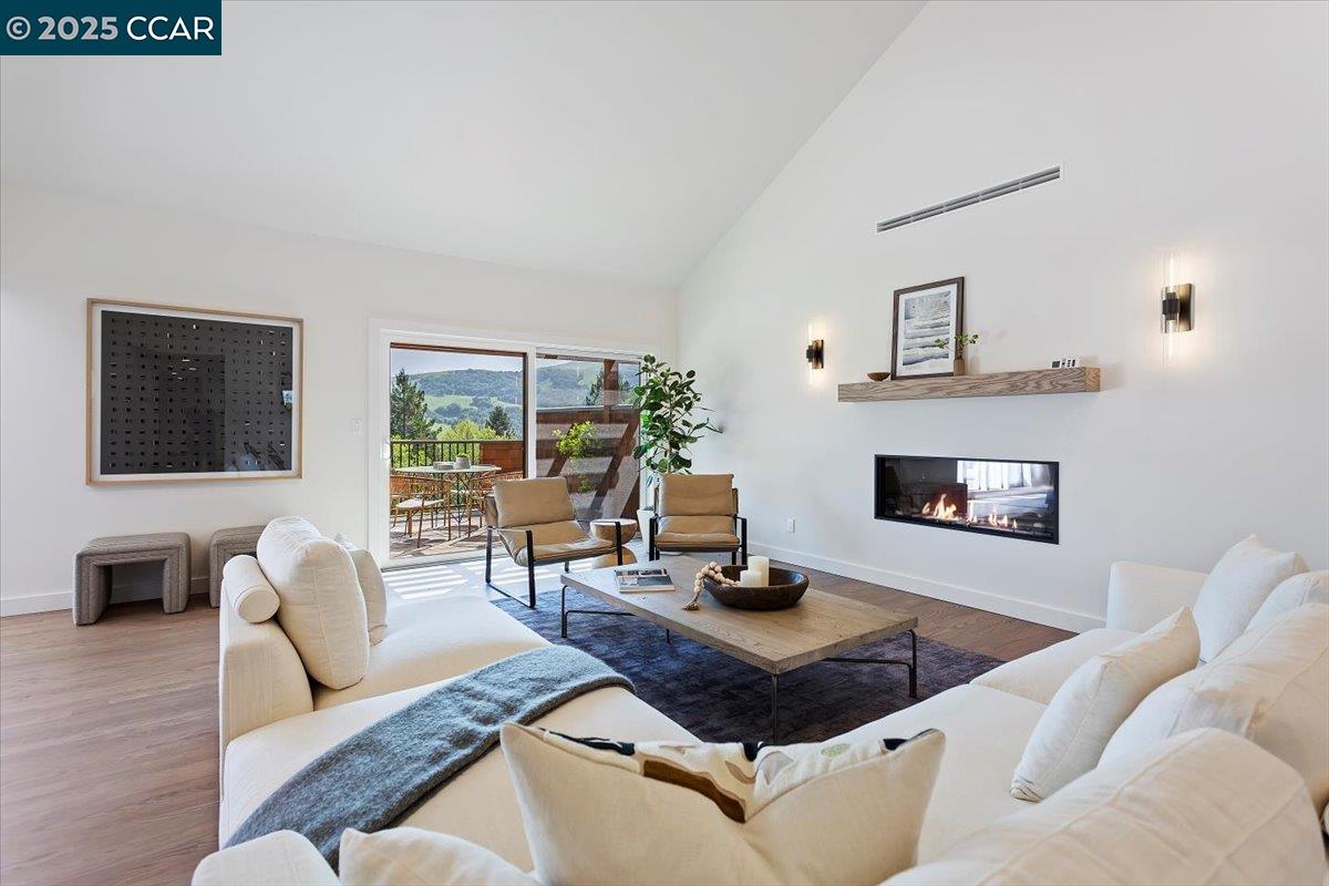 316 Village View Ct